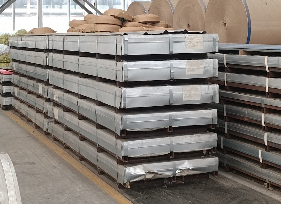 Green Color Metal Tiles PPGI Roof Panels Sheet Trapezoidal Metal Roof And Cladding Galvanized Roof Panels Nippon Paint