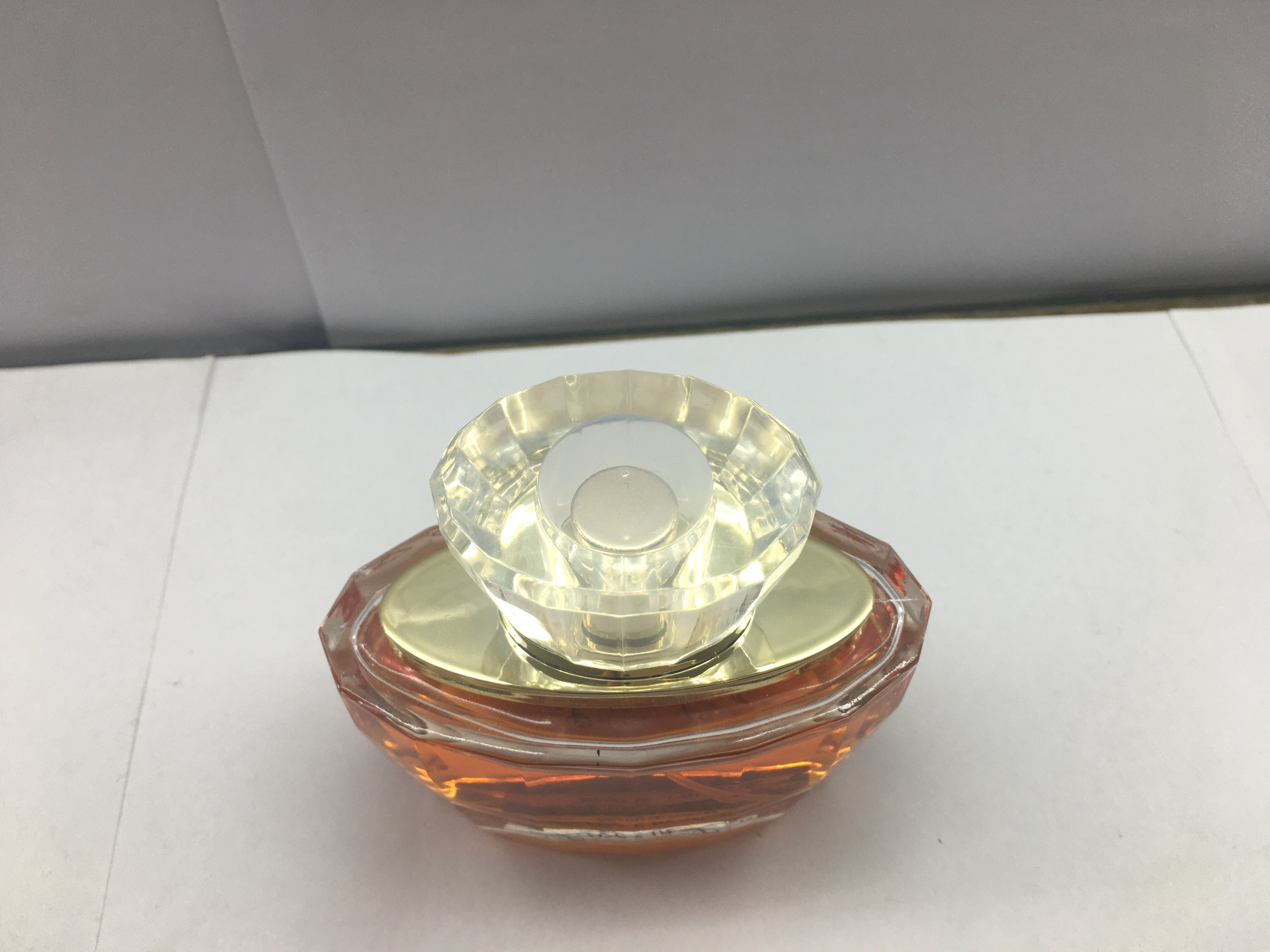 Refillable 50ml fancy glass perfume bottles With Gold Shoulder
