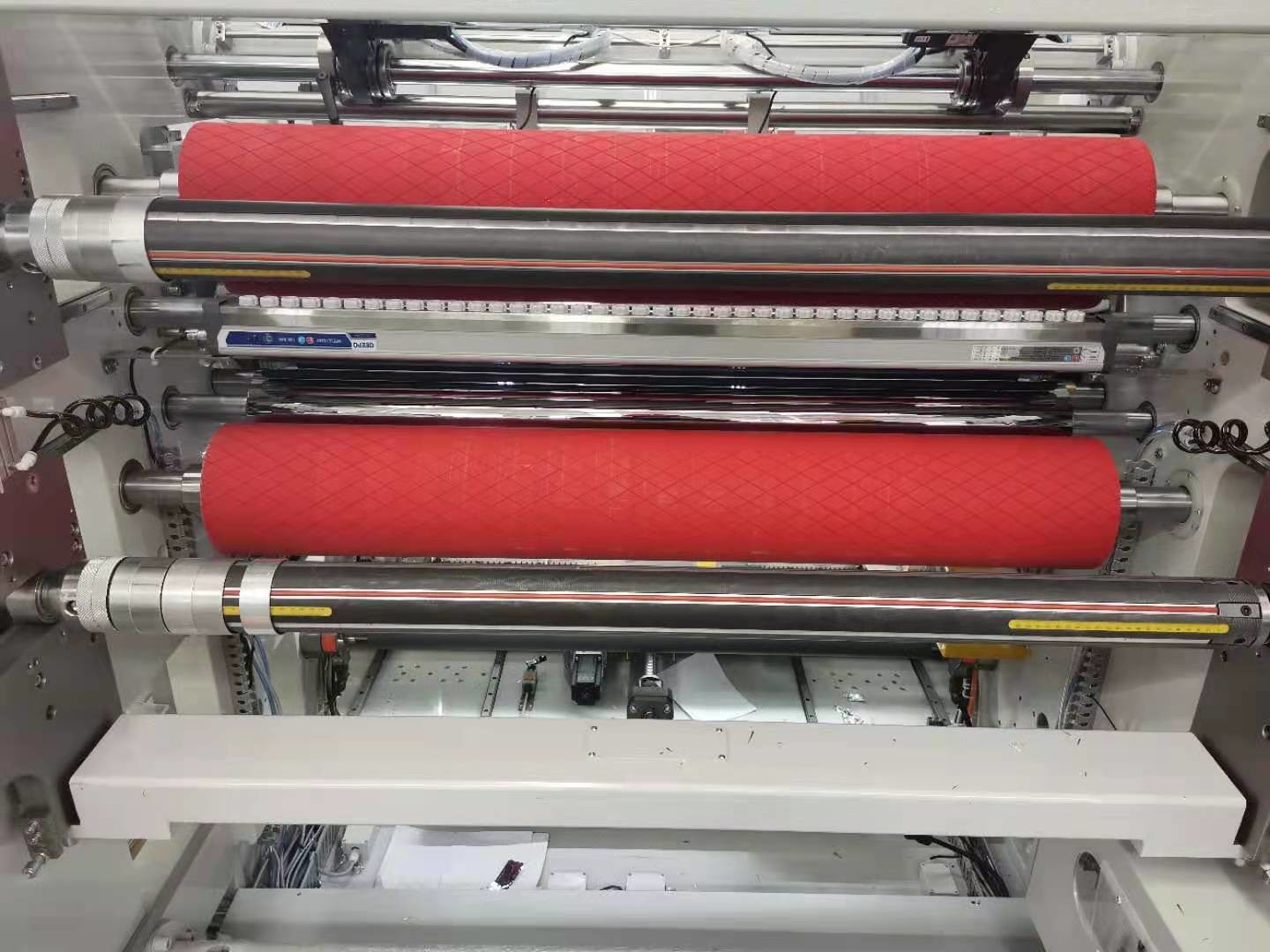 DSL Series 500MM - 1250MM Slitter Rewinder Machine Automatic Unwinding Correction