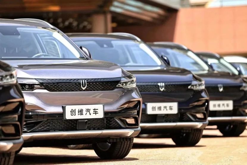 Skyworth EV6 SUV 4x2 2WD Electric Cars Long Range 520km for Turn to Left Taxi or Home in 2024
