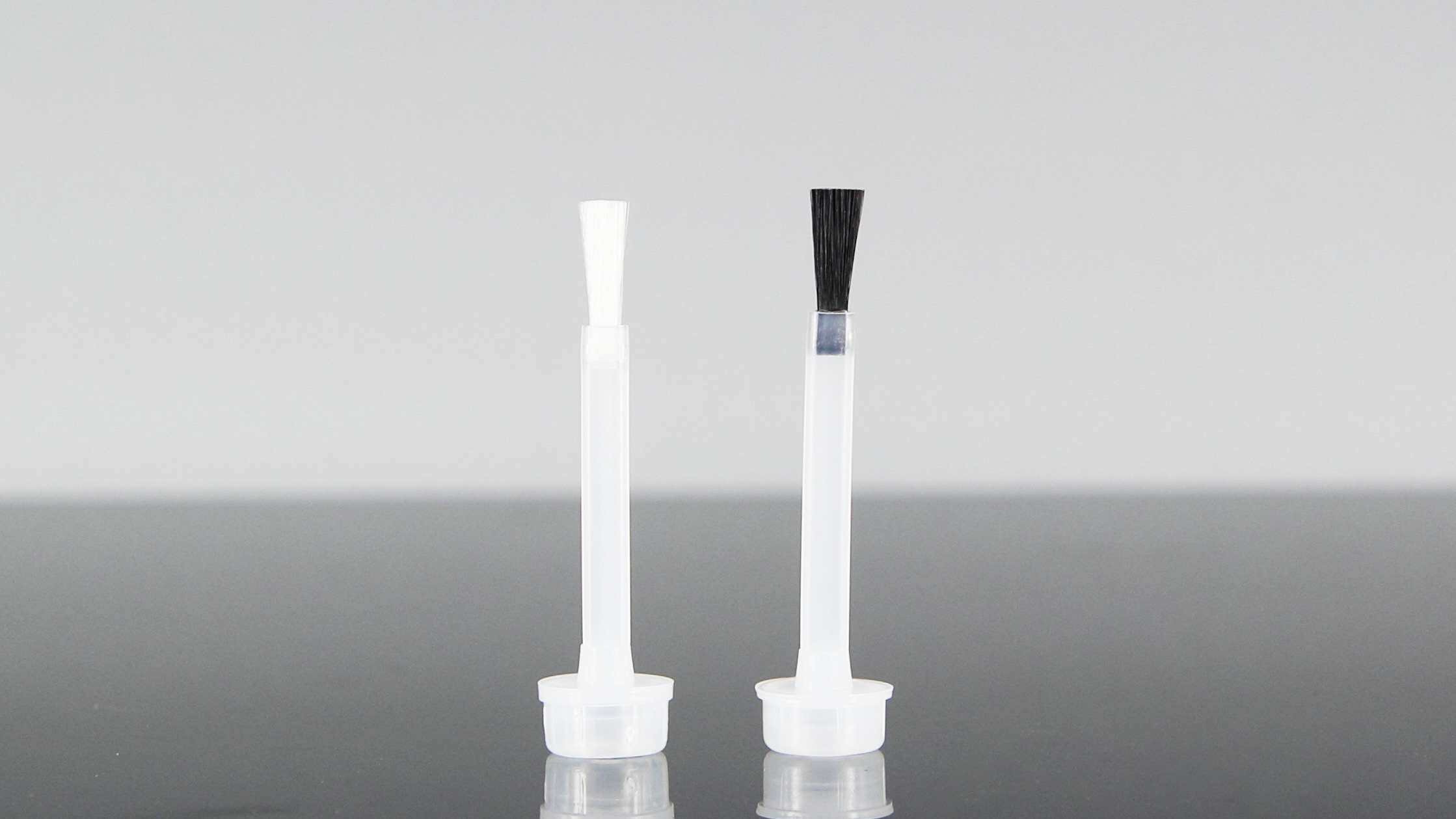 Black And White Nail Polish Brush Arc Shaped Nylon Material