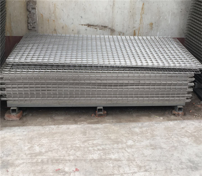 1 Inch 6ft Square Hole Galvanised Weld Mesh Panels