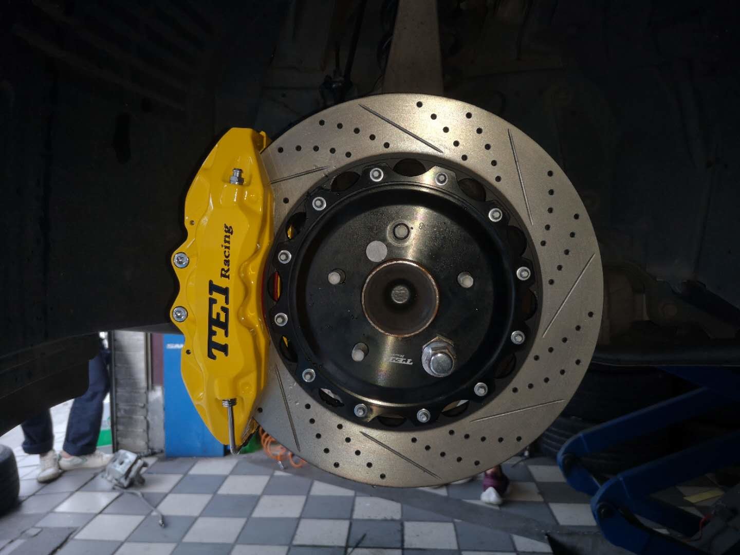 BBK Big Brake Kit 6piston Caliper For Infiniti Q50 With 355*32mm Rotor Front And Rear P60S P40S-R
