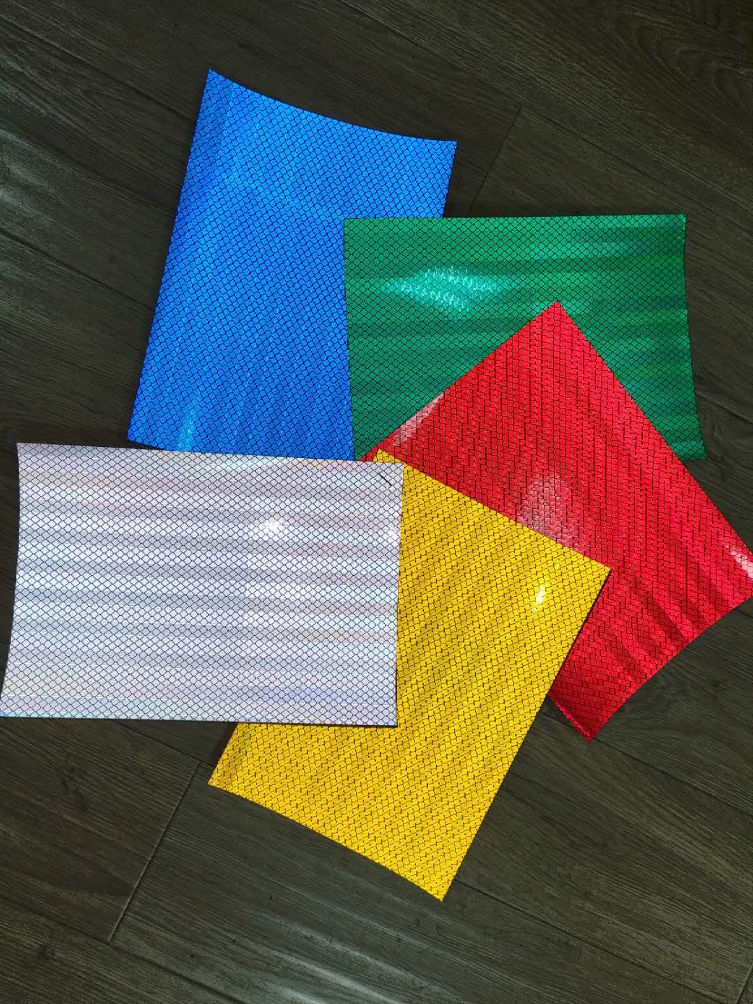 Class 4 Durability 7 Years High Intensity Grade Prismatic Reflective Sheeting Vinyl Sticker Roll (HIP) For Traffic Signs
