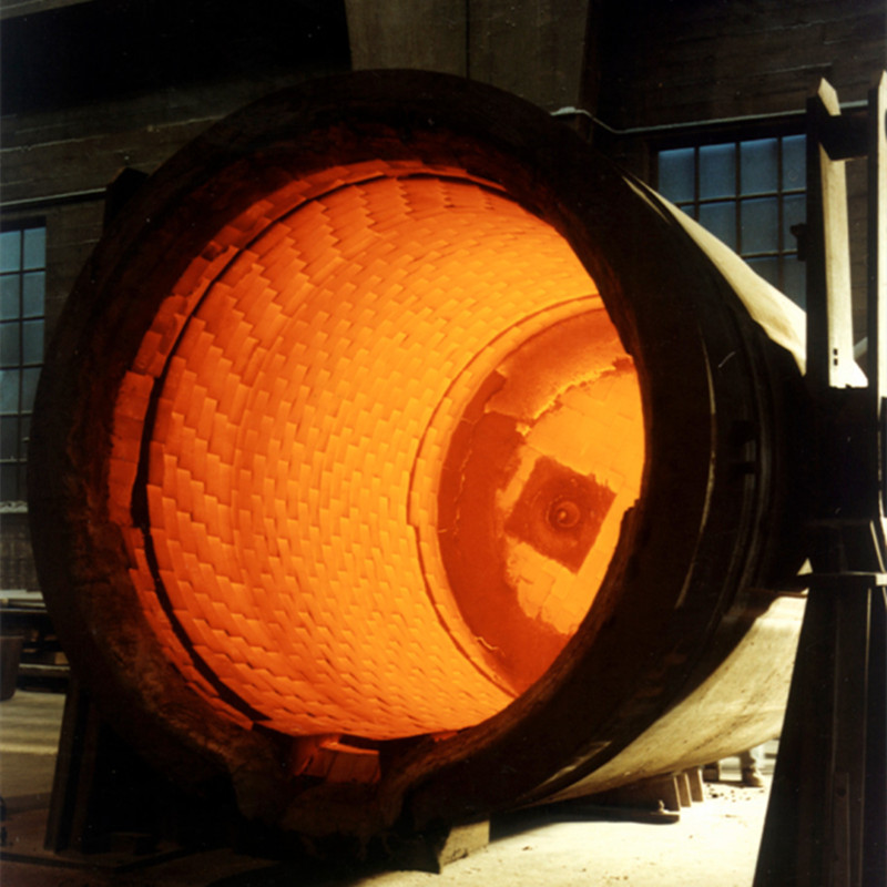 Cutting High Temperature Refractory Magnesia Carbon Brick for Ladle Refractoriness Degree 1770° Refractoriness 2000°