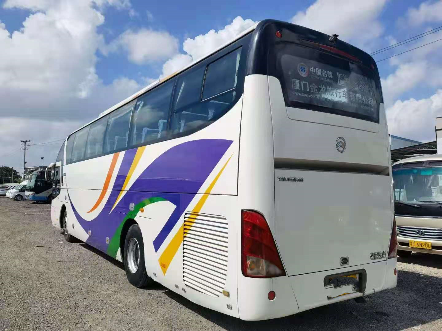 Used Golden Dragon Bus XML6125 Used Tour Bus 55seats Yuchai Rear Engine 127kw Euro IV Double Doors