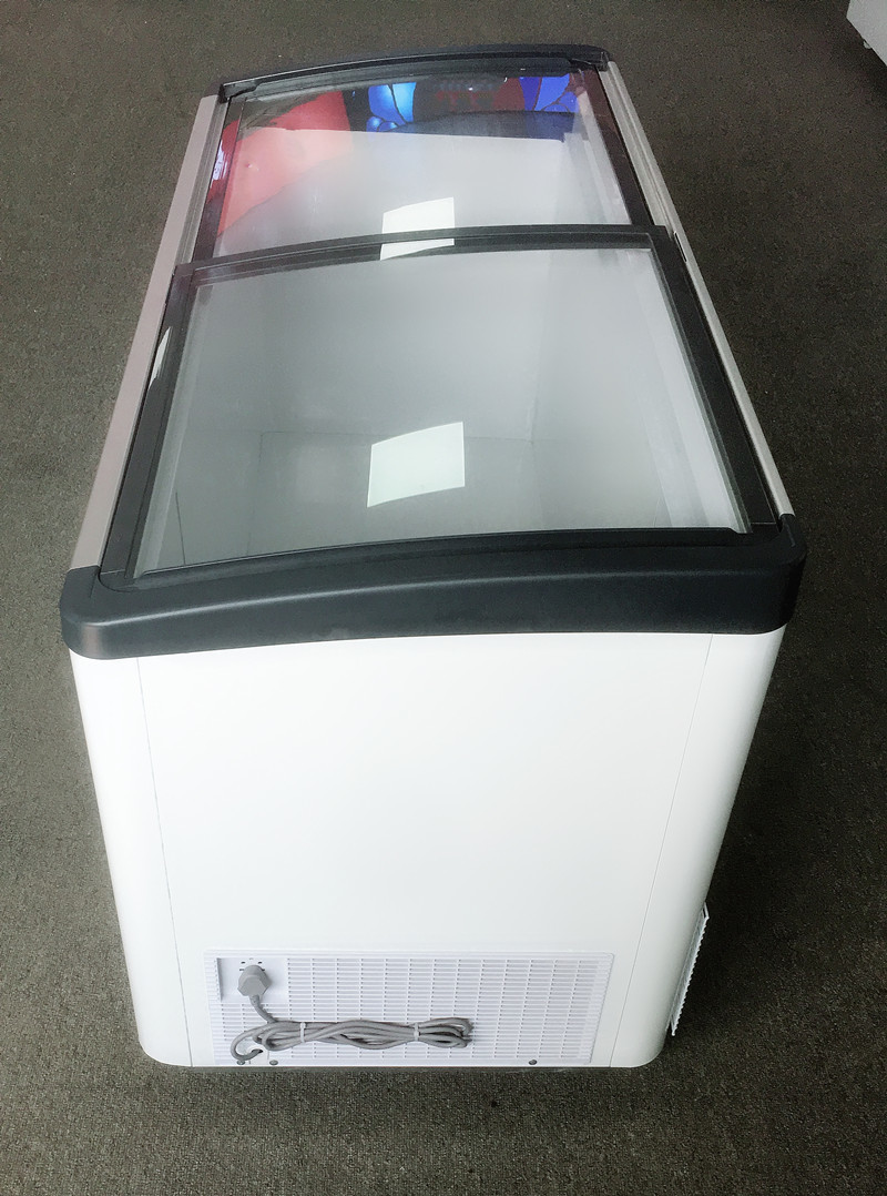 High quality Big Capacity Curved Glass Top Island Freezer seafood display freezer