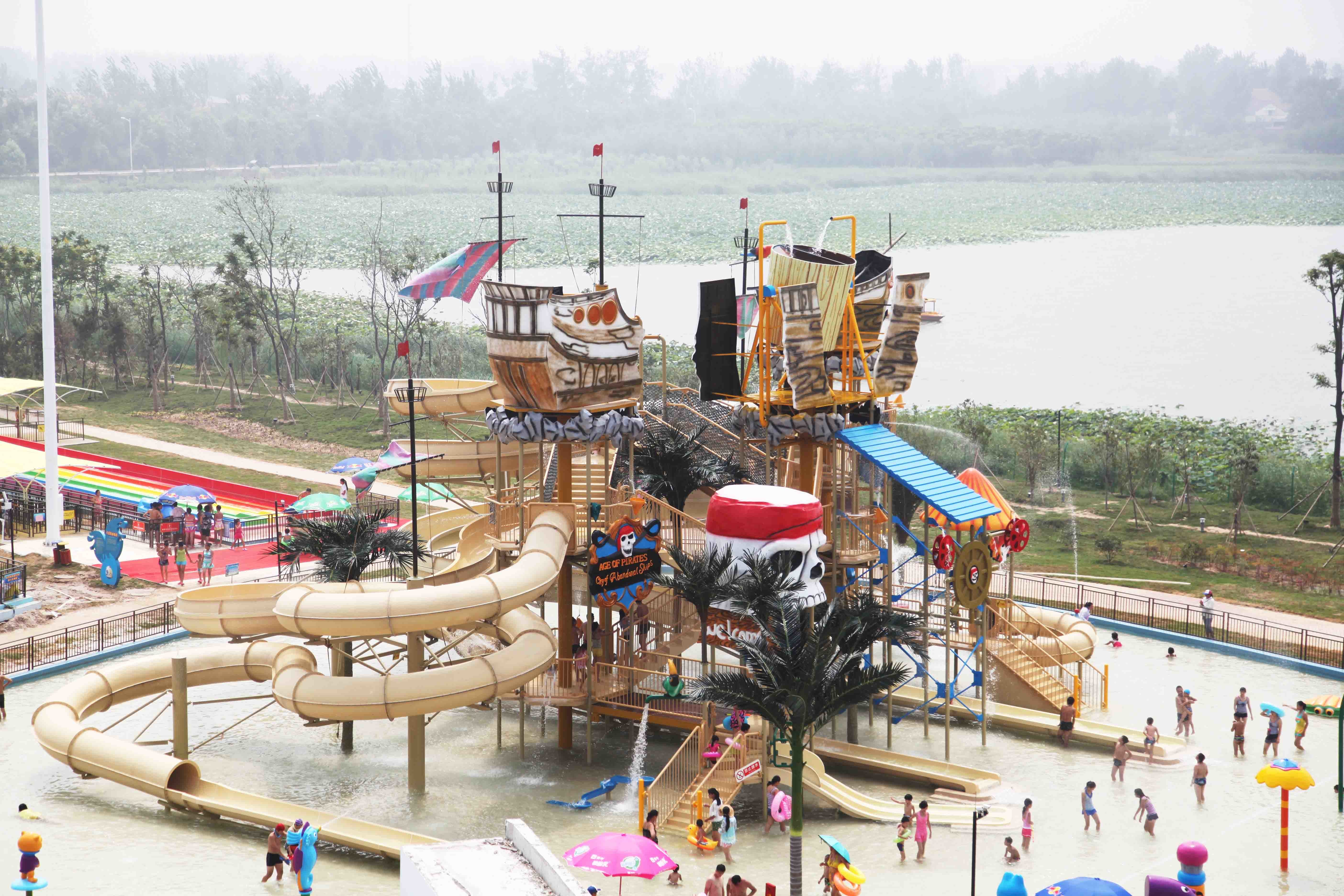 Giant Customized Water Playground Equipment for Aqua Theme Park Fiberglass Water Slide