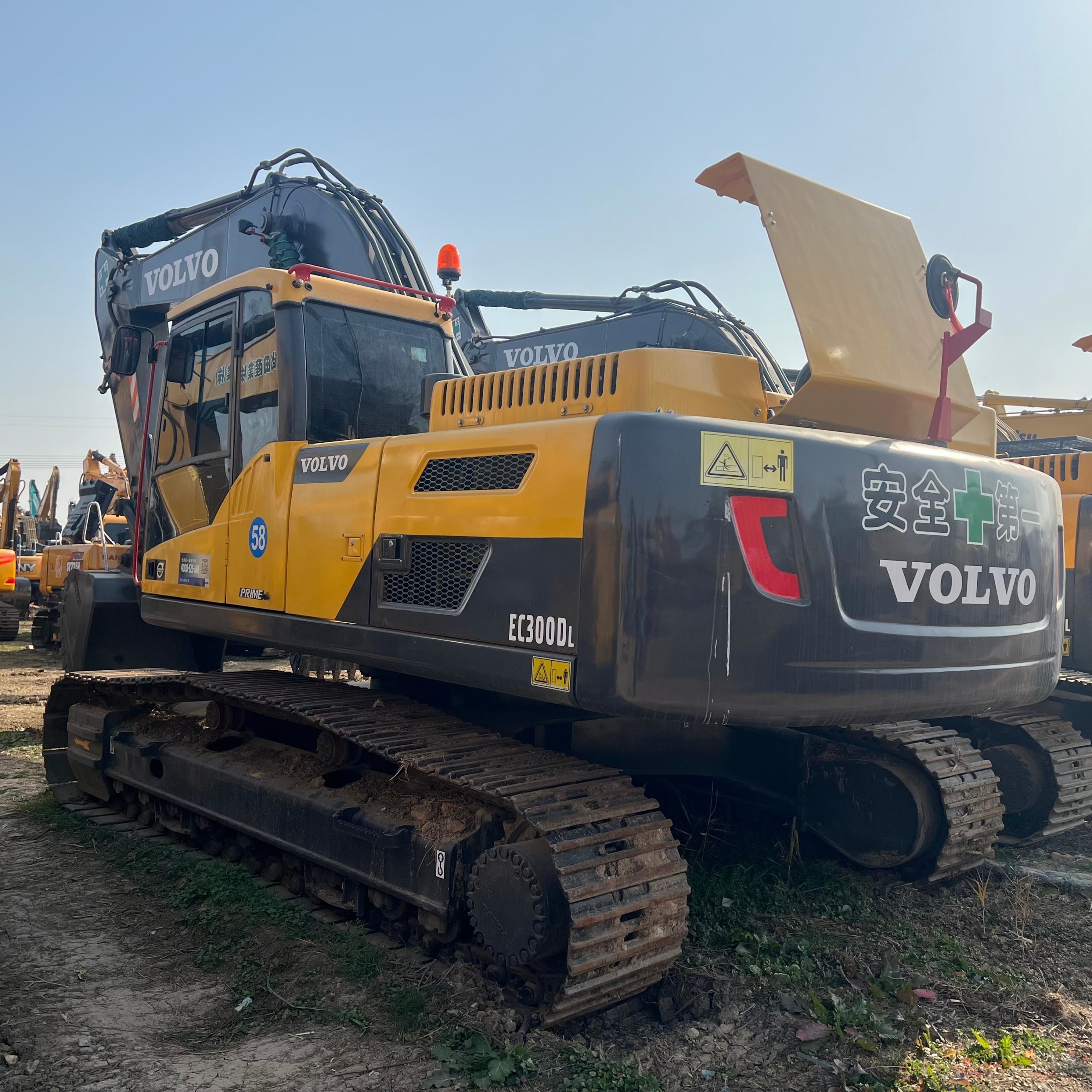 New Arrive Used Volvo EC300D Excavators 30 Ton Hydraulic Backhoe Digger