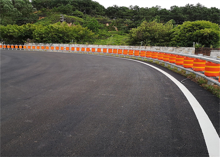 Highway Safety Metal Beam Rolling Guardrail Barrier Hot Dipped Galvanized
