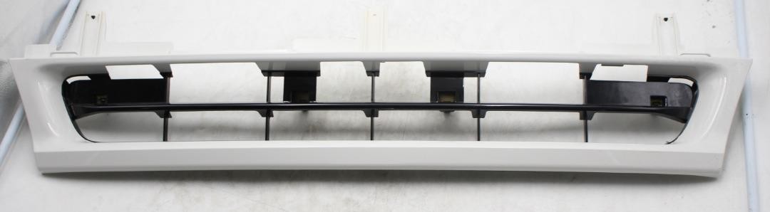 Paint Grille For ISUZU DECA-320-270 Truck Spare Body Parts