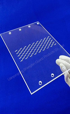 Transparent Quartz Glass Plate Heat Resistance Processing Laser Drilling With Hole