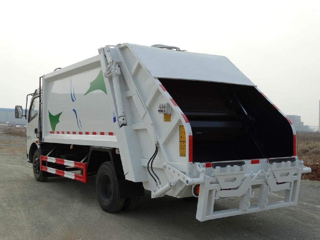Sinotruk HOWO compactor garbage truck 16 m3 , compactor garbage truck ,16000 liter garbage collection truck