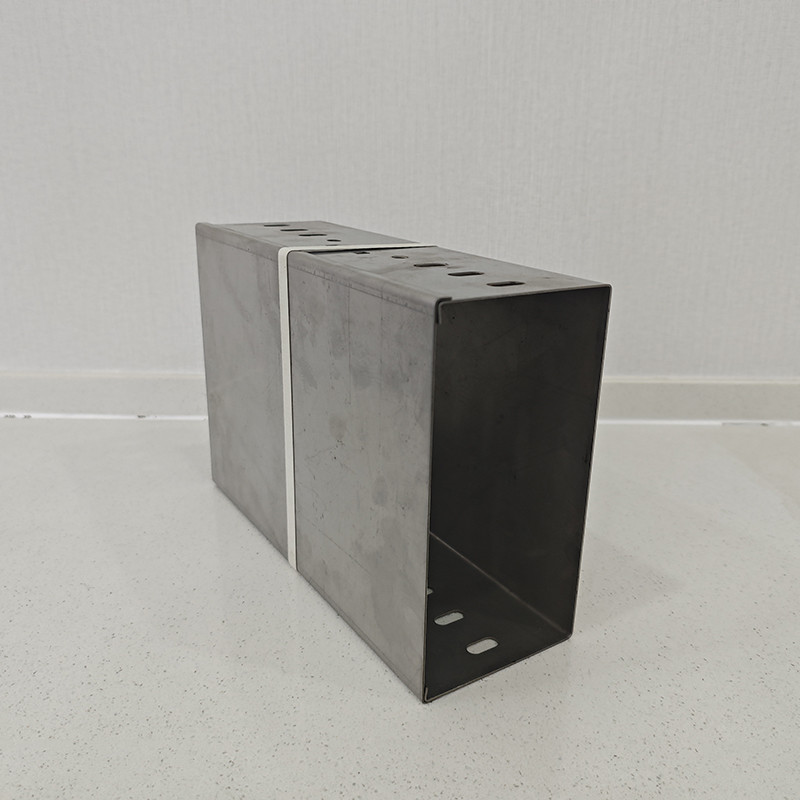 Fire Resistant Galvanized Steel Cable Tray System Wall / Floor Mount With Connectors