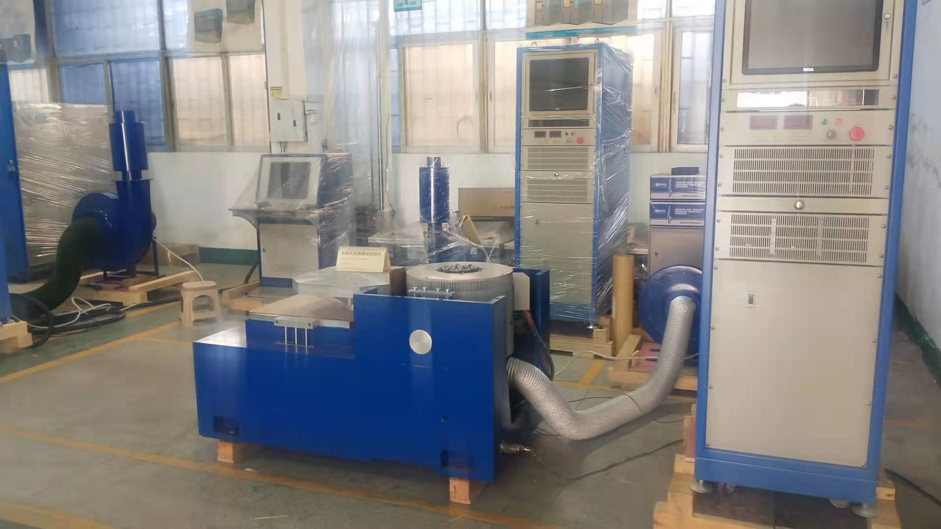 8G Acceleration Vibration Test System Comply With UN38.3 IEC62133