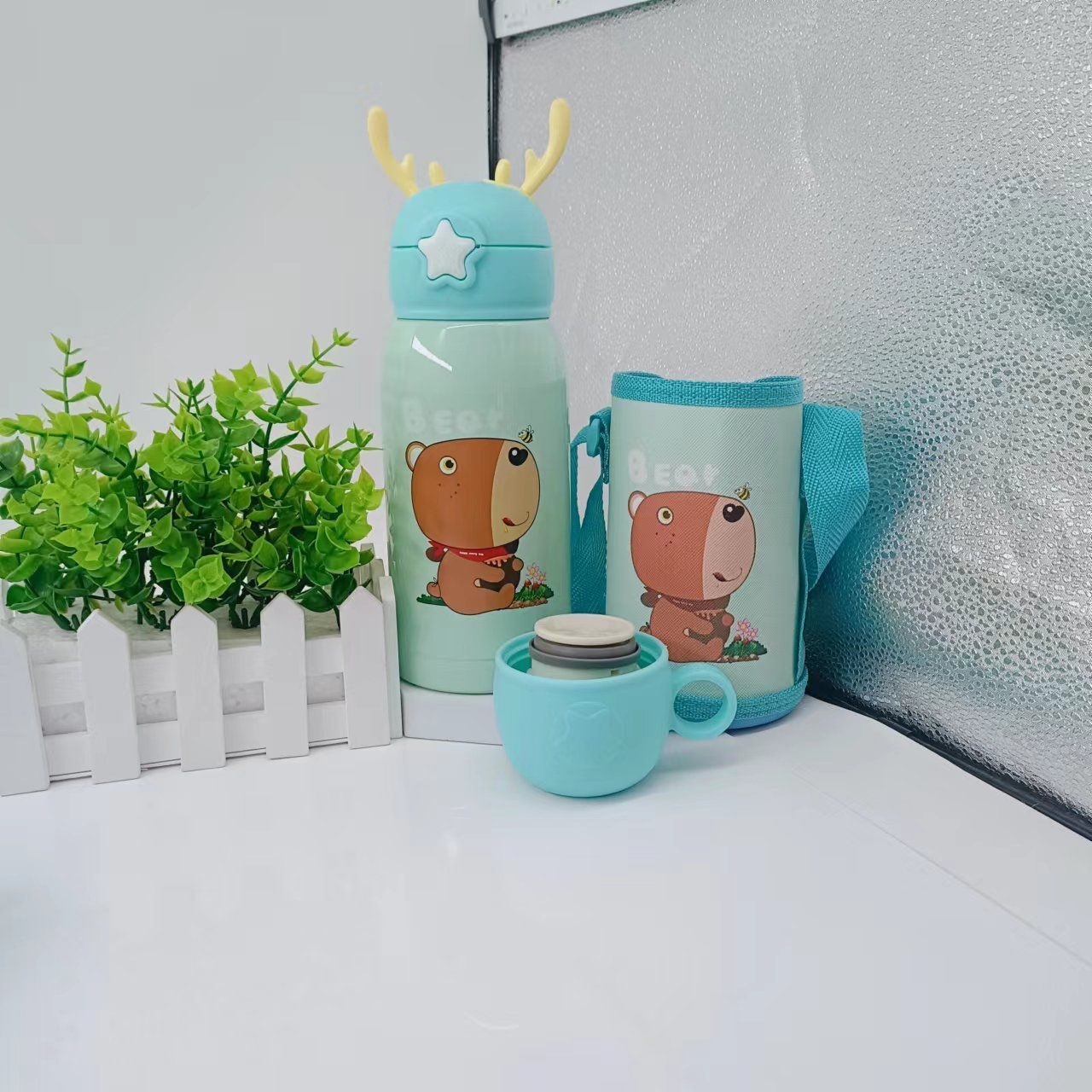 Everyday Delights Stainless Steel Insulated Water Bottle With Cup, Straw And Bag 500ml