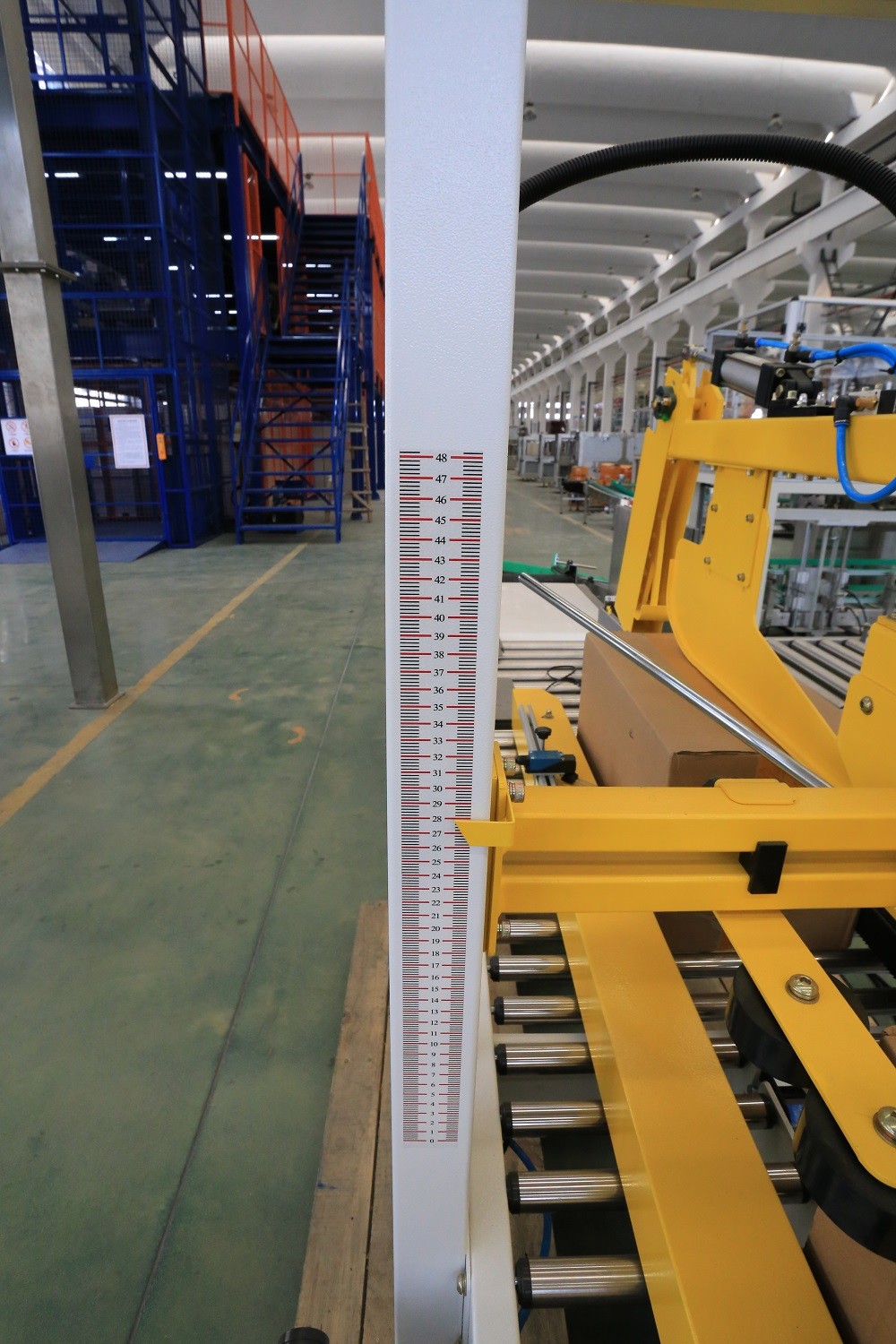 Automatic Carton Box Sealing Machine High Speed 8-16 Cartons / Minute