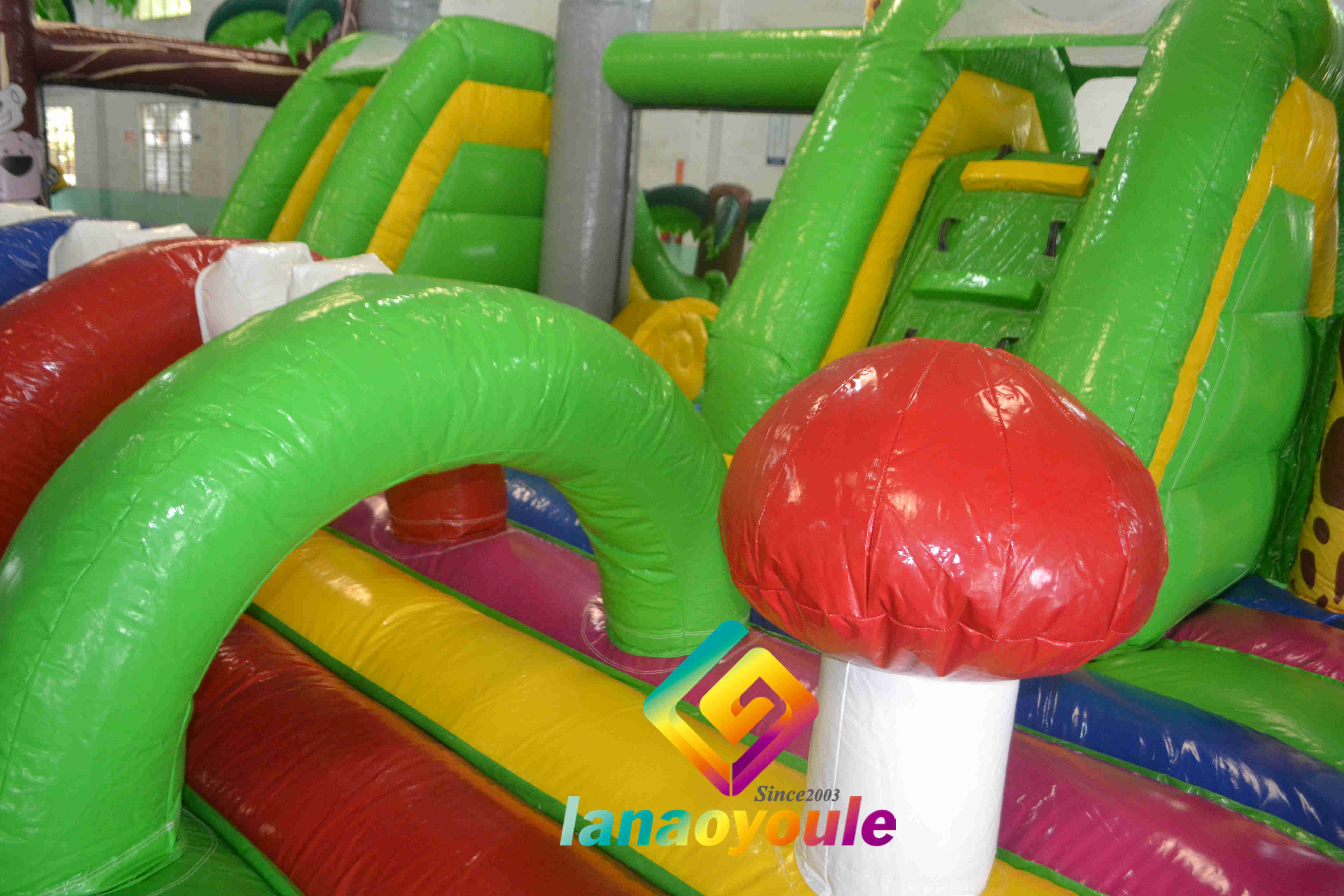 Quadruple Stitching Zoo Park Theme Inflatable Bounce House