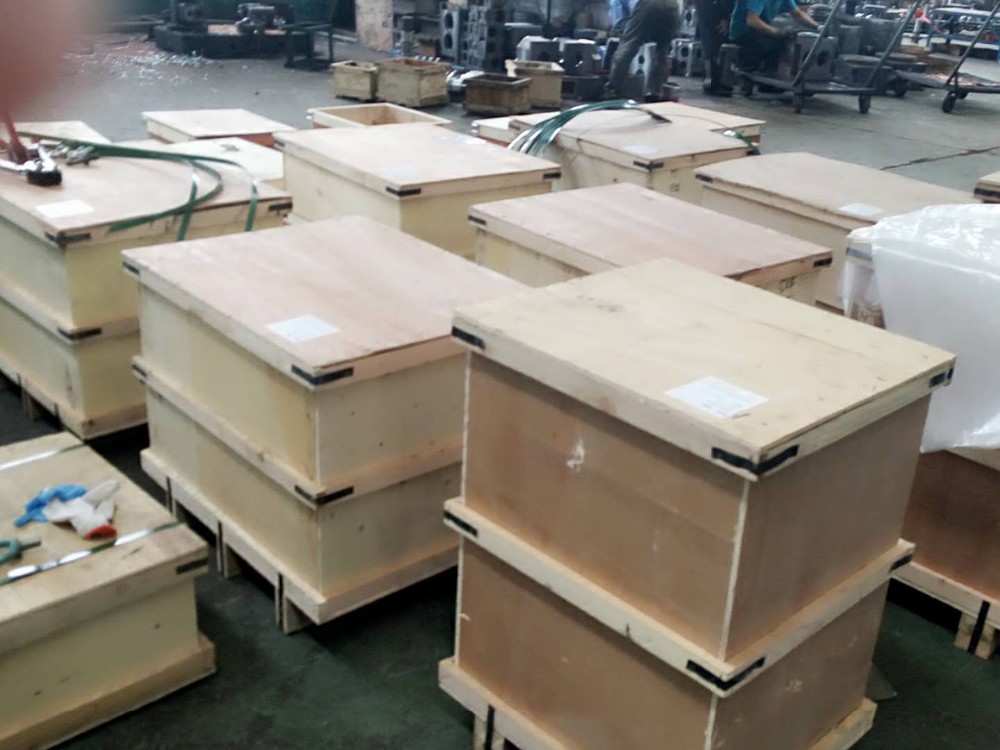30KG Steel 4th Axis CNC Rotary Table Manual Operation with Quill Tailstock Attachment