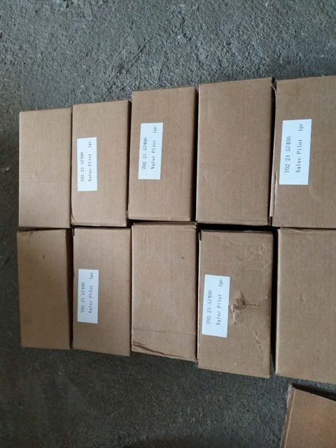 komatsu PC200-7 pilot valve 702-21-55901,PC200-8 control valve 702-21-57400