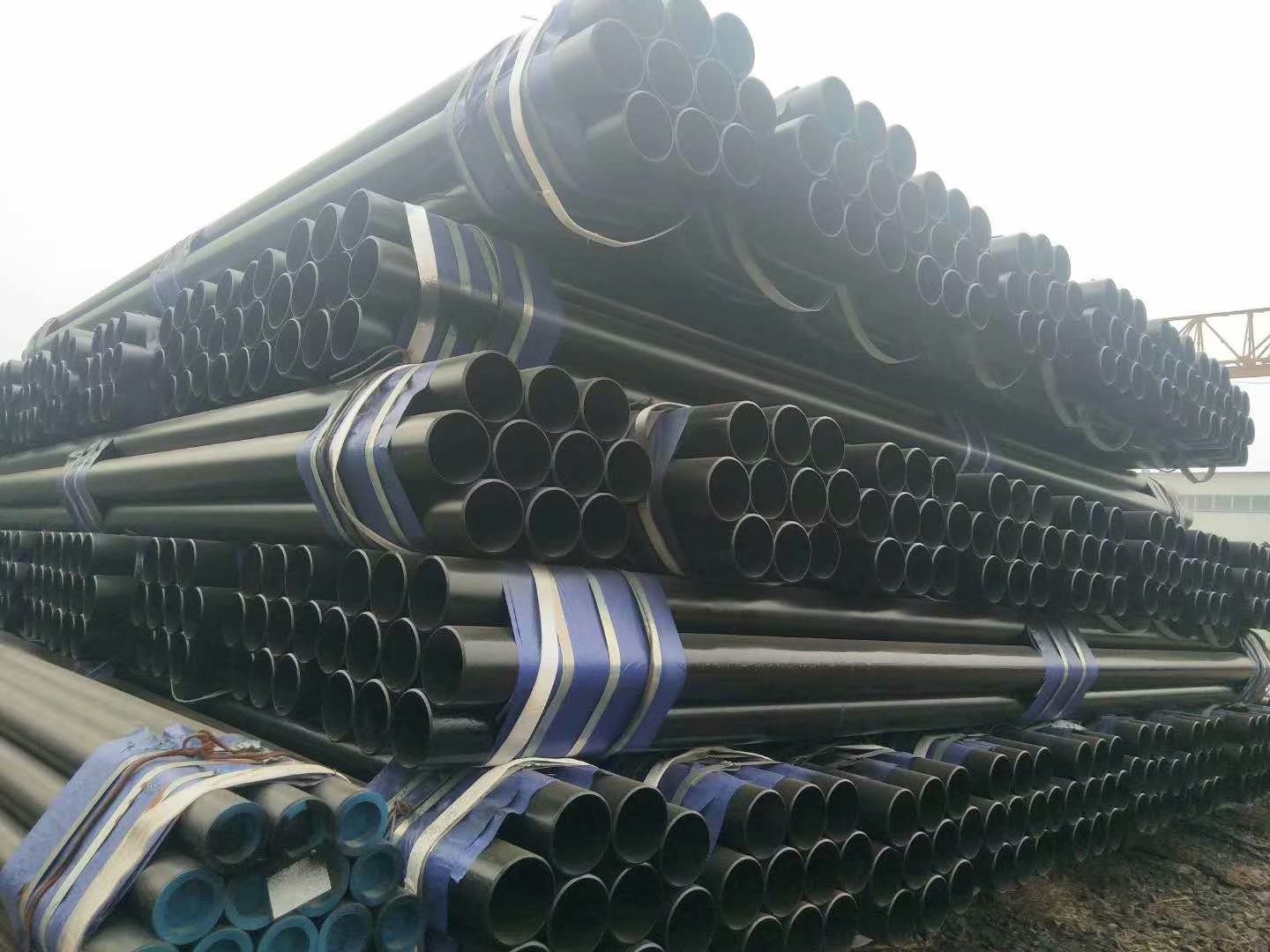 Black Painting A105 A106 Hot Rolled Steel Pipe 1mm Thickness
