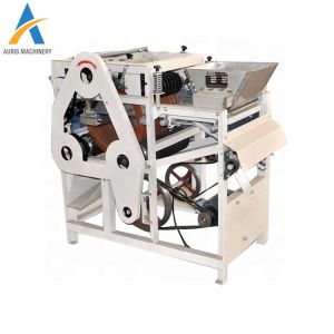 Electric Soybean Peeling Machine 200kg/H Wet Peanut Saparating Machine