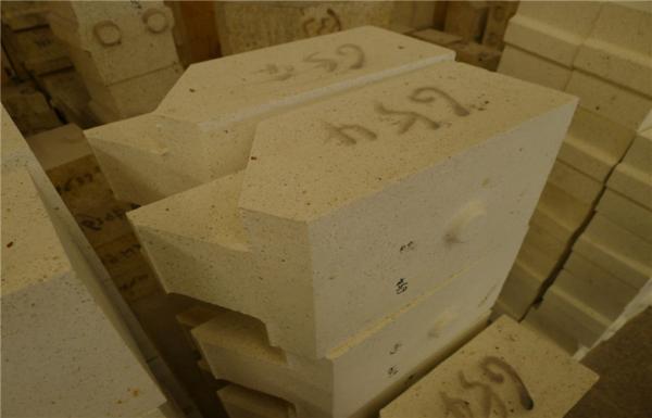 Anti Resistant Alumina Refractory Bricks , Insulating Fire Brick For Heating