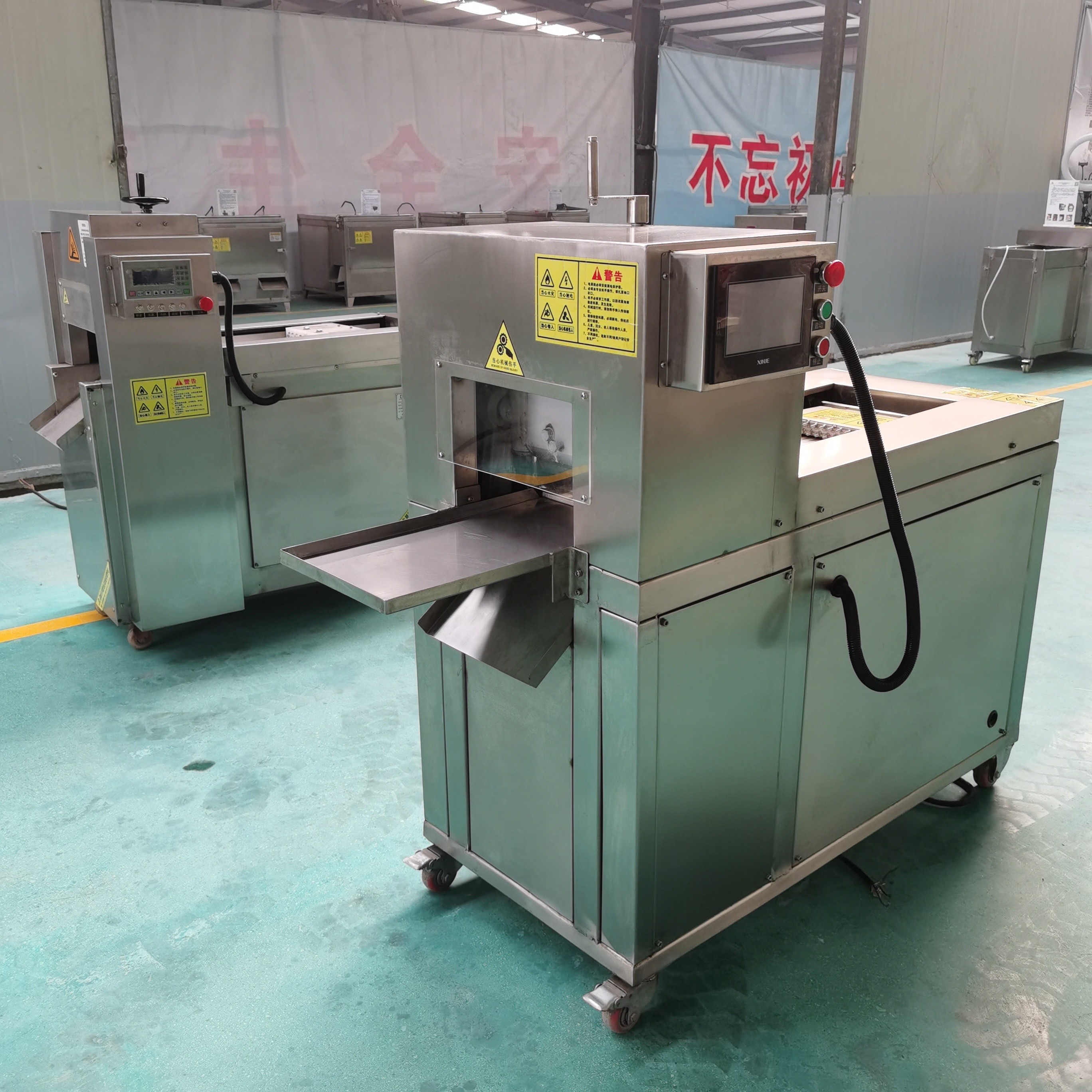 Hot Selling Commercial Roll Beef Bacon Slicer Mutton Roll Cutting Frozen Meat Slicing Machine