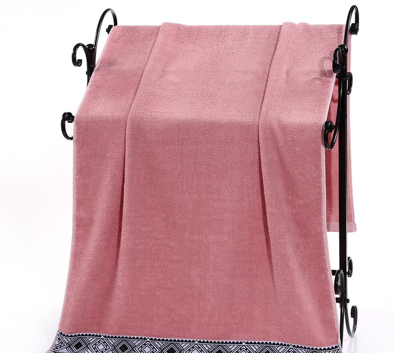 Plain Dyed Jacquard Pattern High Set Bath Towel Made of 100% Pure Cotton Material