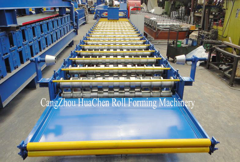 Mitsubishi PLC Metal Wall Panel Roll Forming Machine Yield Strength 550Mpa