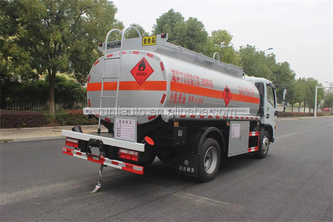 Dongfeng Small Fuel Delivery Tank Truck 5000 Liters Fuel Bowser Truck