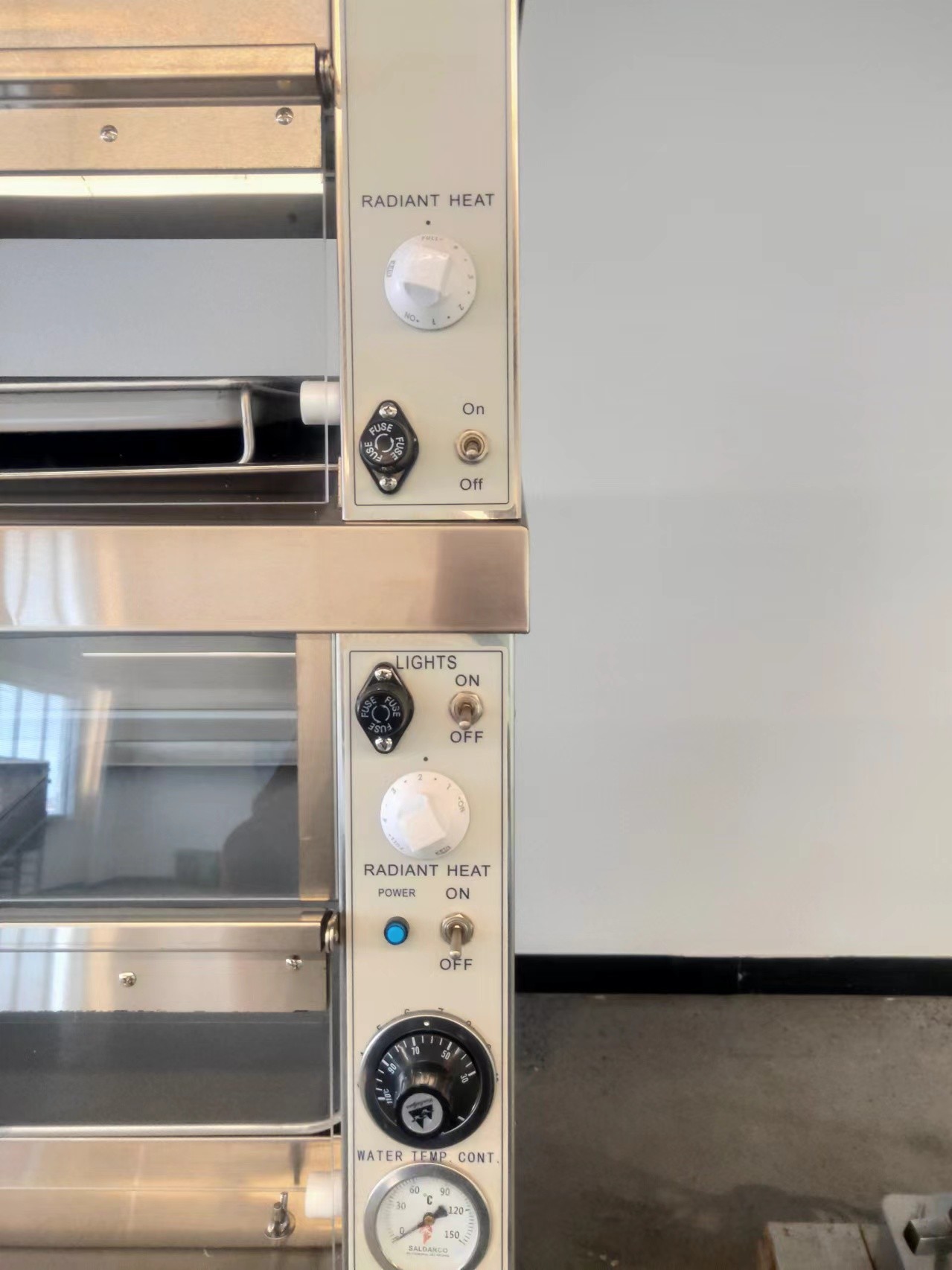 Horizontal Type Two Layer 220V KFC style Warming Showcase