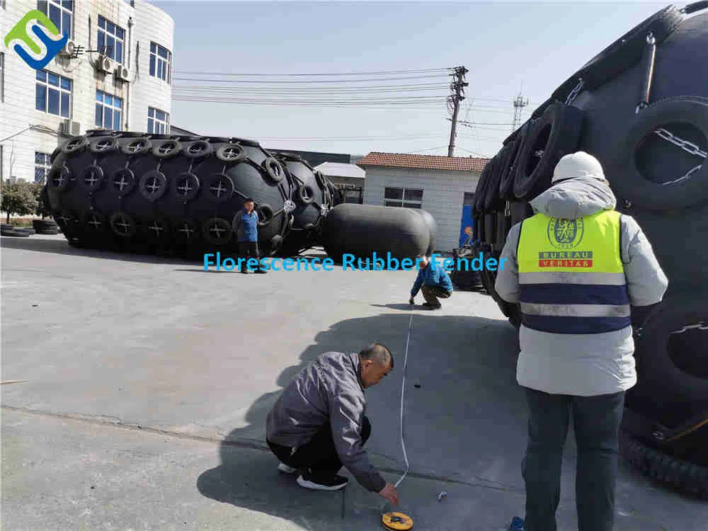 Pneumatic Fender01