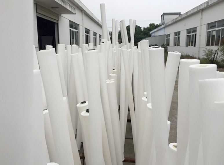 Foam sponge roller for glass washing machine