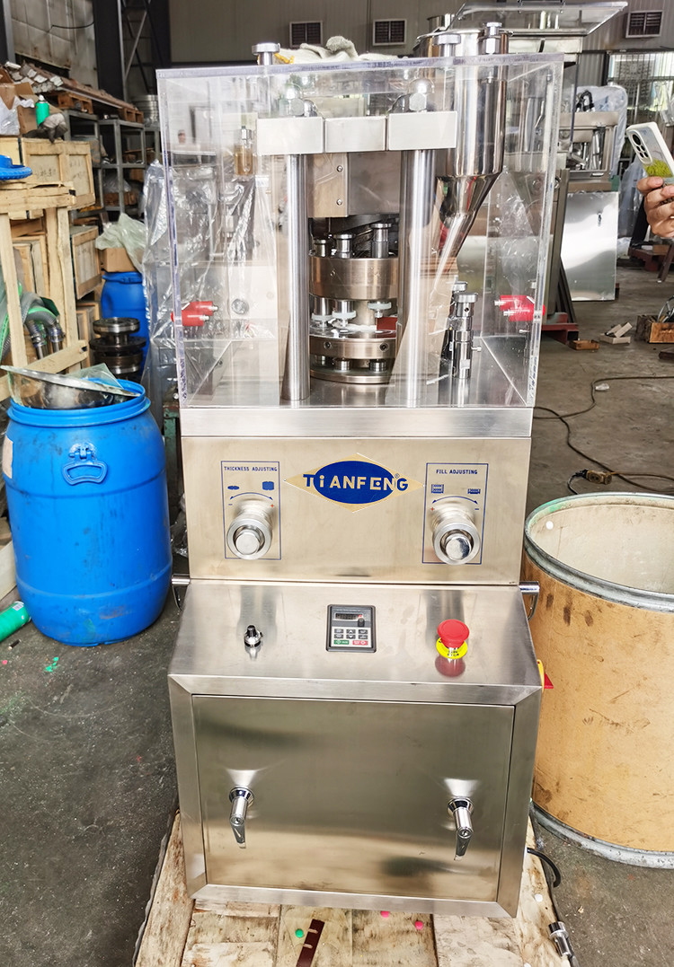 Lab Pharmaceutical Machine Rotary Tablet Press With 60KN Pressure Diameter 20mm