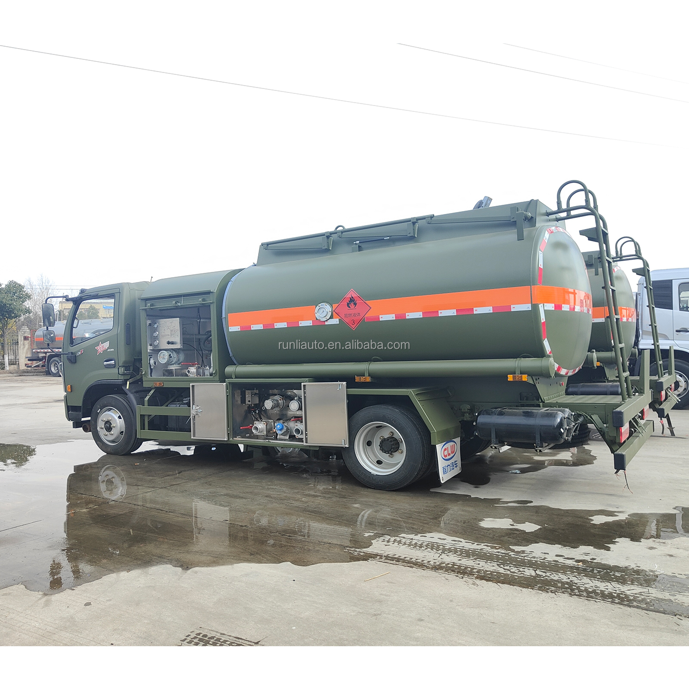 DONGFENG Mini 5 Cbm Mobile Oil Fuel Refuel Truck With Right Hand Drive