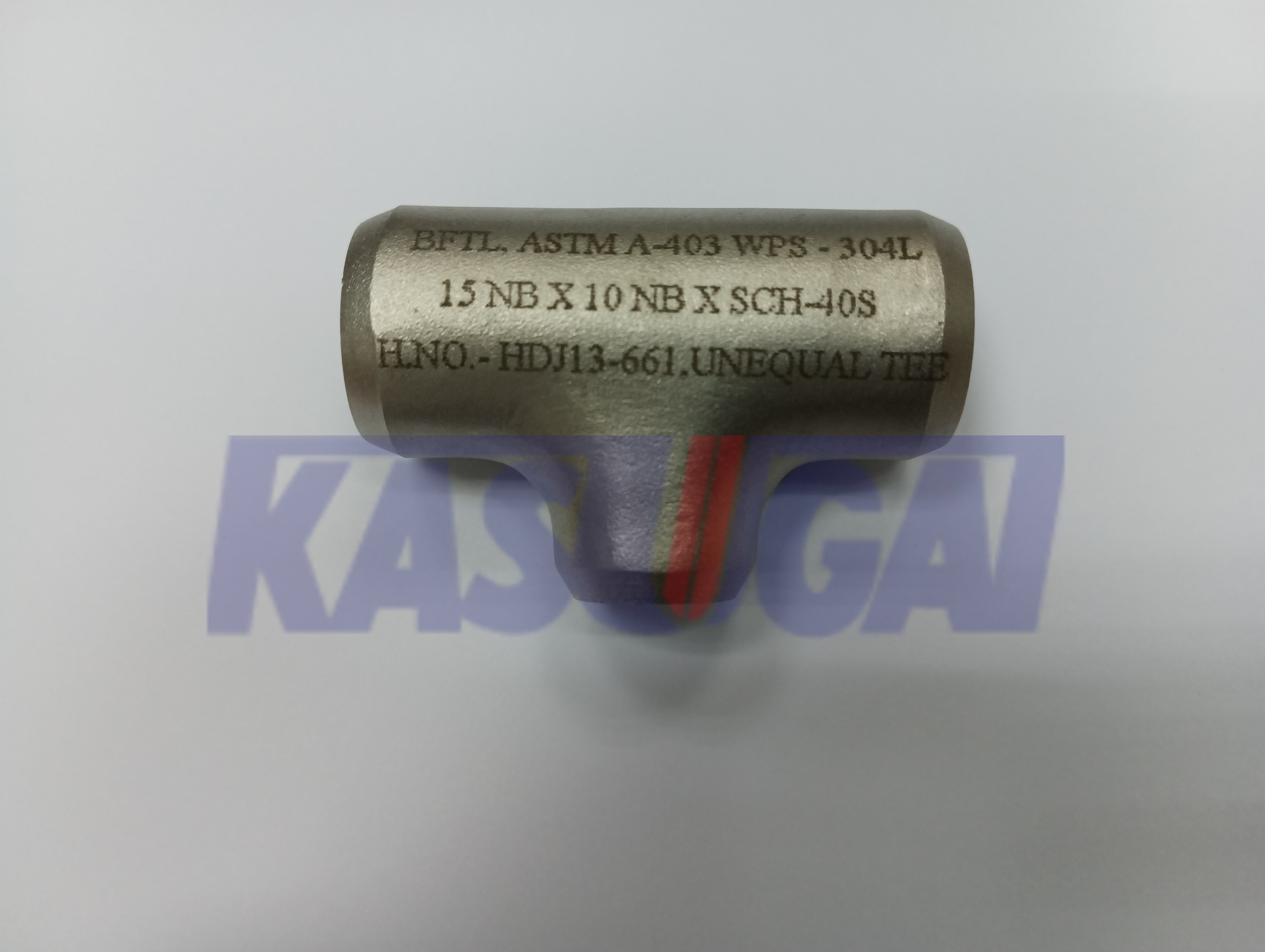 ASTM A815 UNS S31803 BW Equal Tee Duplex Stainless Steel Butt Welding Equal Tee