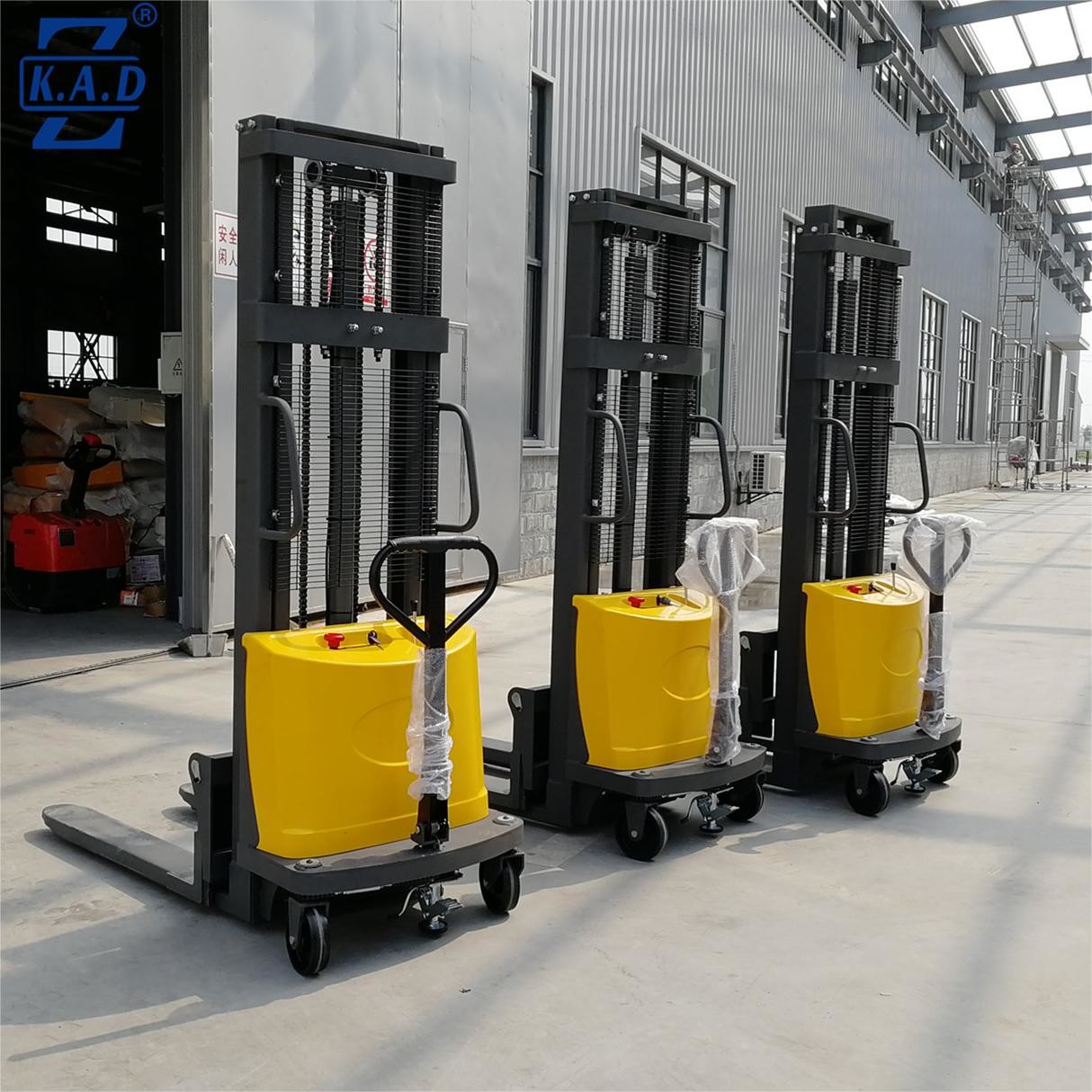 Semi Electric Pallet Stacker 1700mm Length For Enhanced Productivity