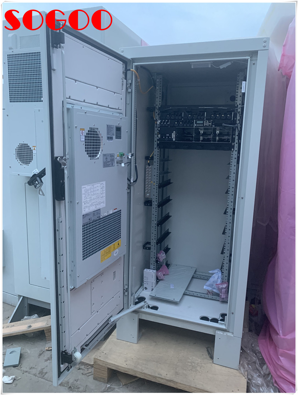 Huawei MTS9514A-AX1701 Integrated Cabinet With Air Conditioning And Power Supply