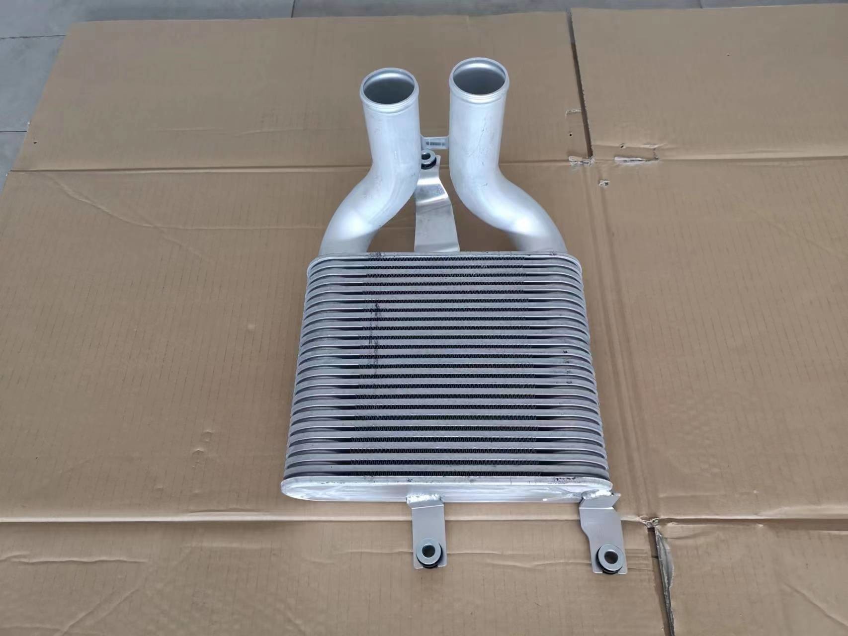 8980001920 Engine Air Inter Cooler Charge For Dmax Pickup TFR TFS Engine 4JA1 4JH1 4JK1 4JJ1