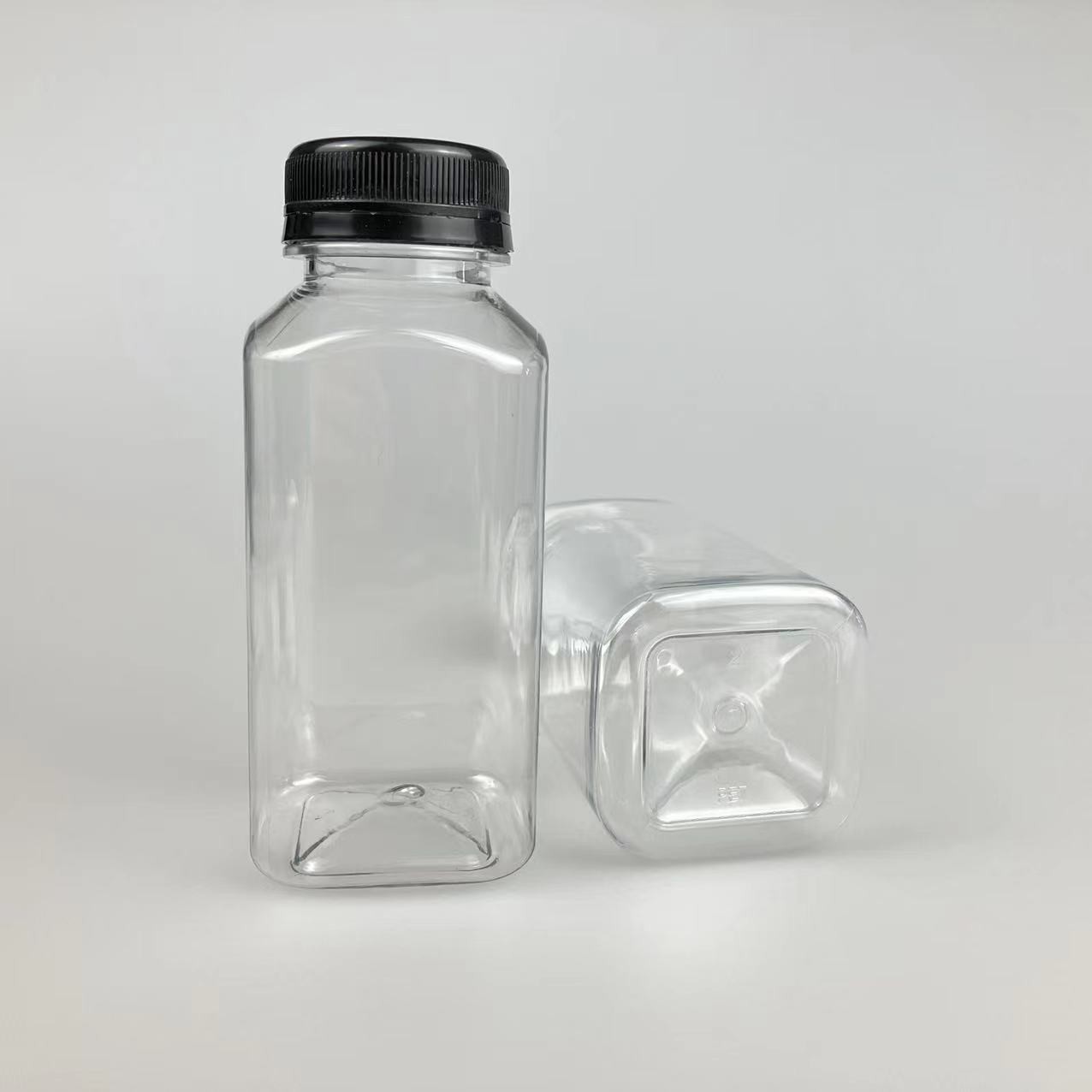 Insulated Plastic Milk Tea Bottles With Screw On Lid And Handle