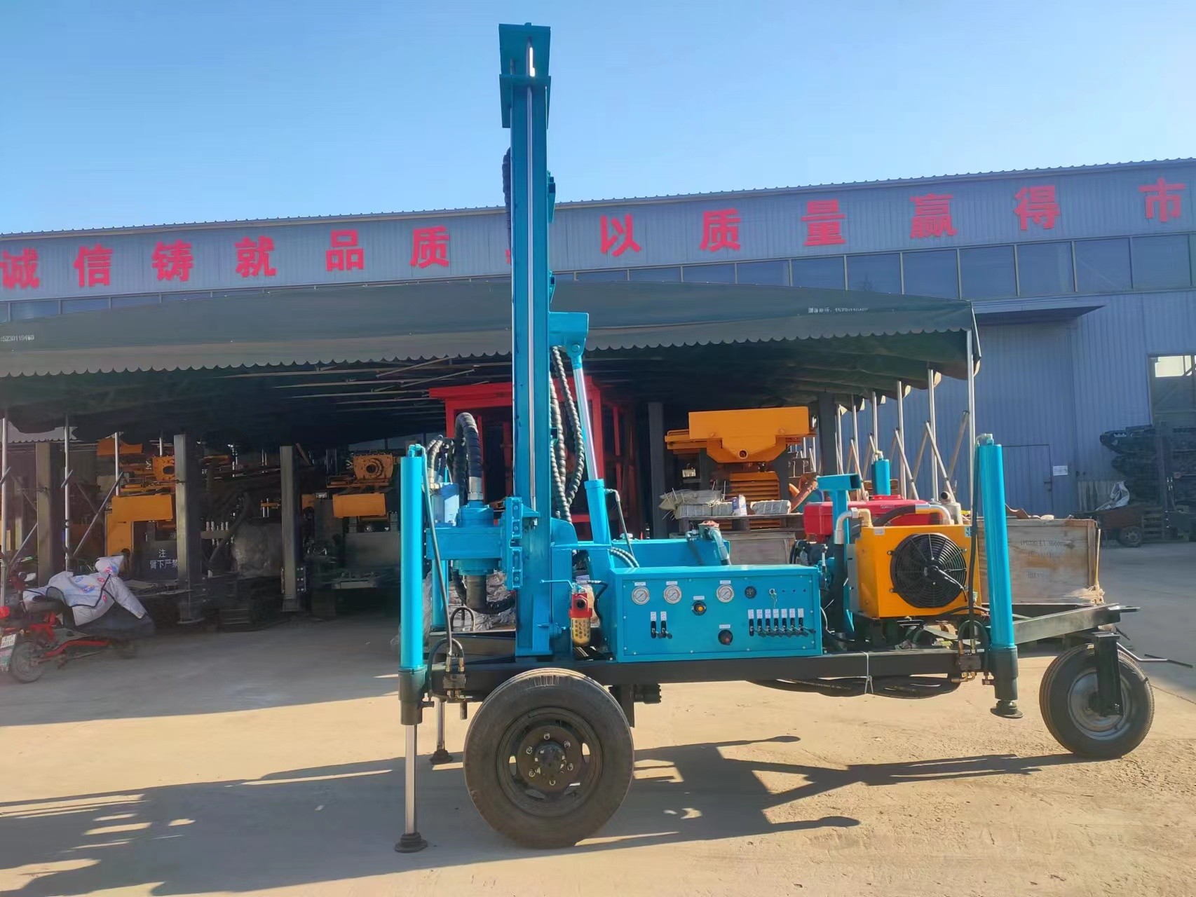 Advanced Pneumatic Water Well Drilling Rig Fast Lifting Speed Of 0-30 M/Min