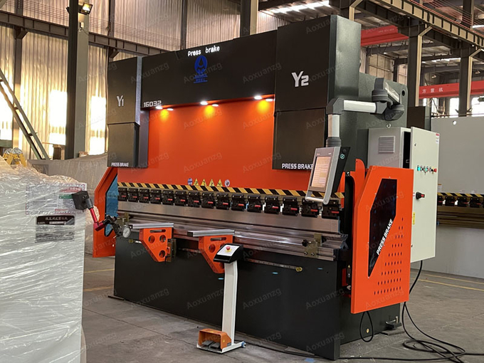 WE67K Delem DA58T 4+1 Axis CNC Metallugy Metal Progressing Bending Machine Hydraulic Press Brake