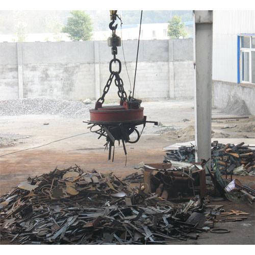 MW5 Series Scrap Lifting Magnet , Magnetic Sheet Metal Lifter Low Energy