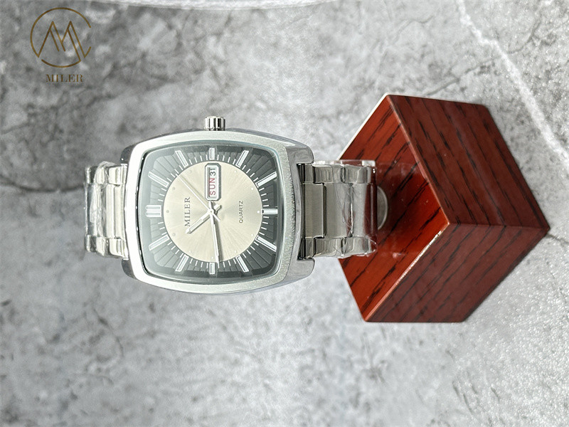 Fashion Men Watches Casual Waterproof Watches Elegant Unique Quartz Watches