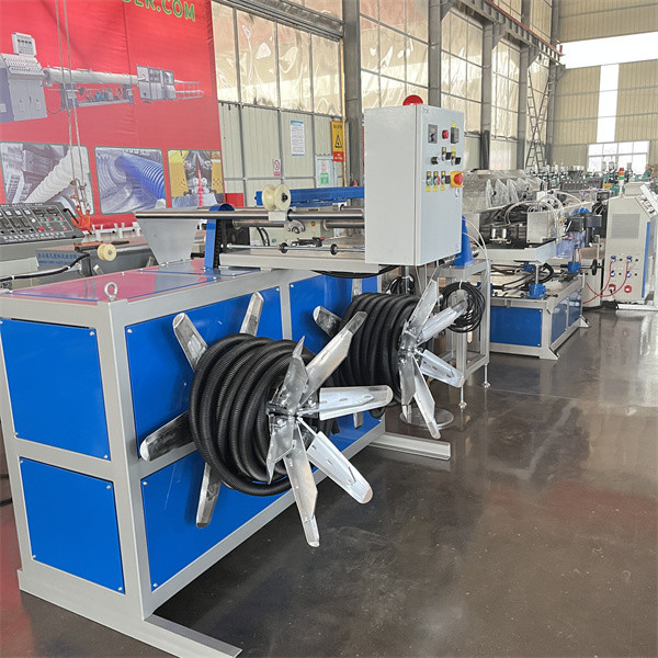 Single Wall Corrugated Pipe Extrusion Line 15m/Min-30m/min Plastic Pipe Making Machine