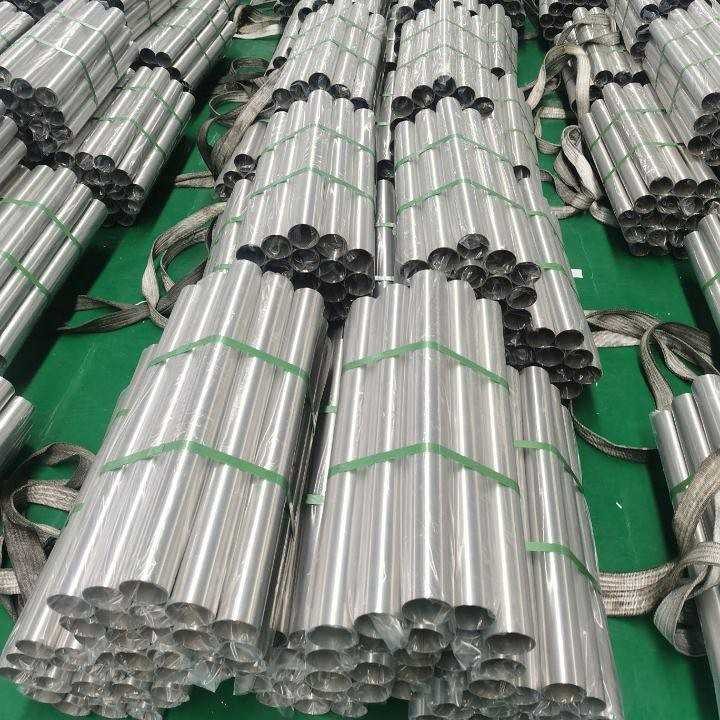 ASTM A554 201 Stainless Steel Welded Pipe With Matt Surface For Decorative And Industrial