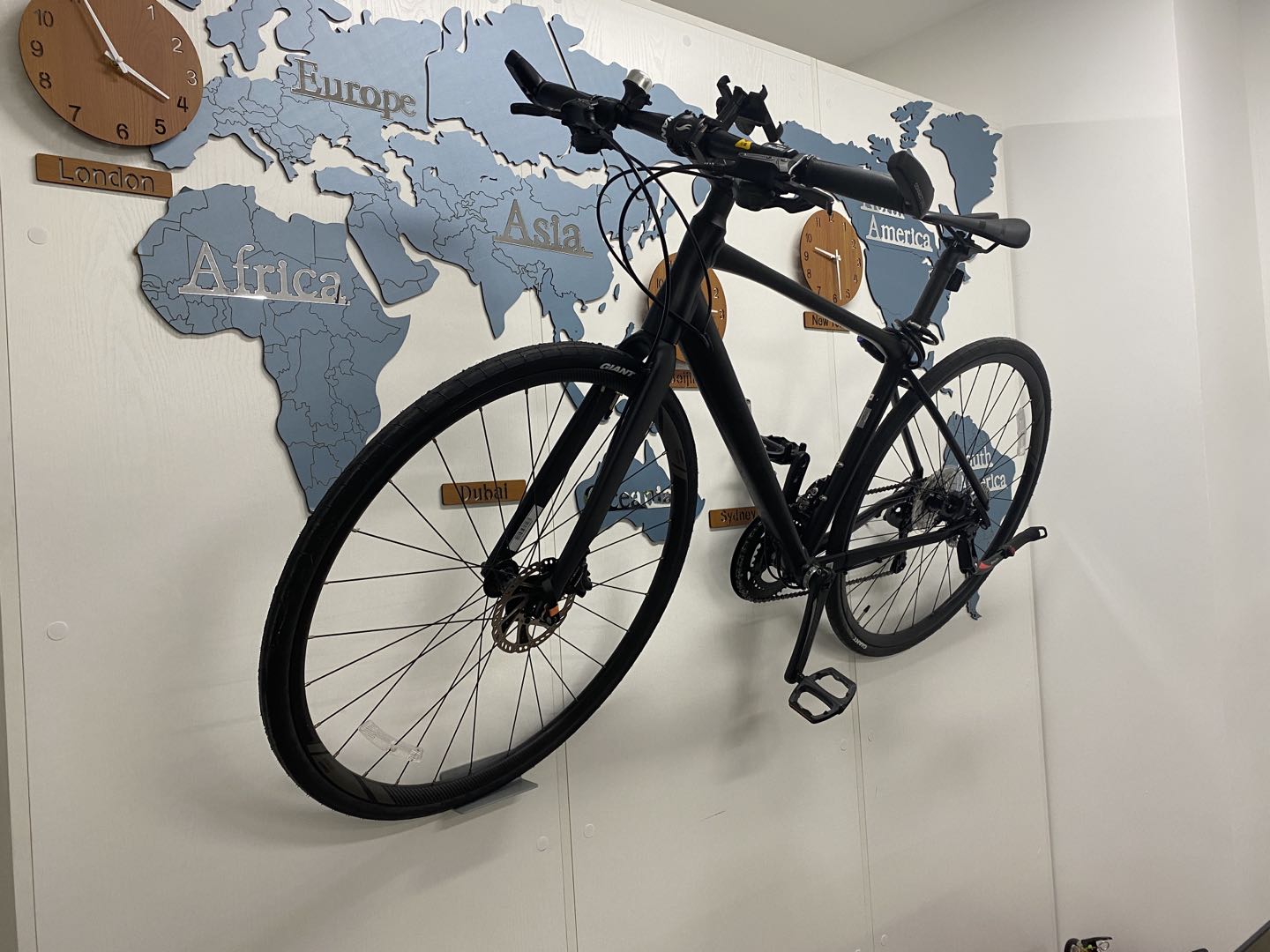 Features Bike Rack Garage Wall Mount Bike Hanger Storage System Vertical Bike Hook for Indoor Shed