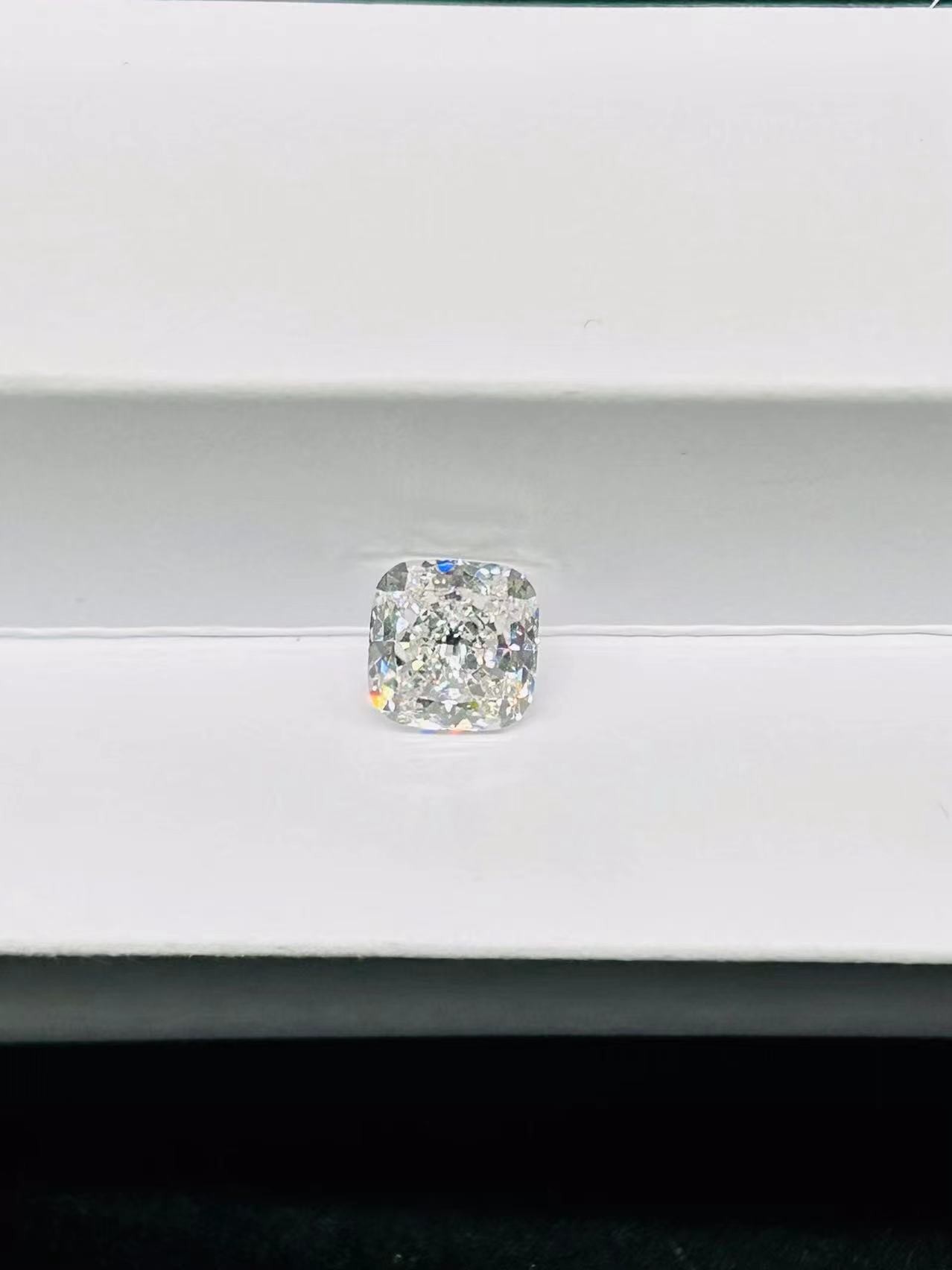 Large Size Stone 5+ct Cushion Shape Lab Created CVD Diamond Excellent Cutting IGI Certified