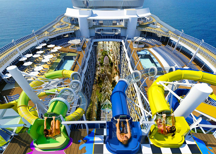Adults Outdoor Spiral Water Slide 4 Riders Load For Water Sport Games